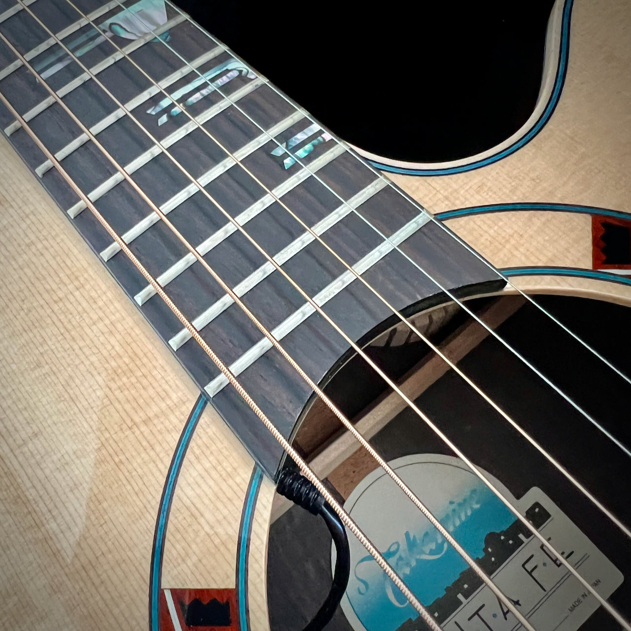 Takamine TSF48C Santa Fe NEX Cutaway Acoustic/Electric Guitar w/ Case