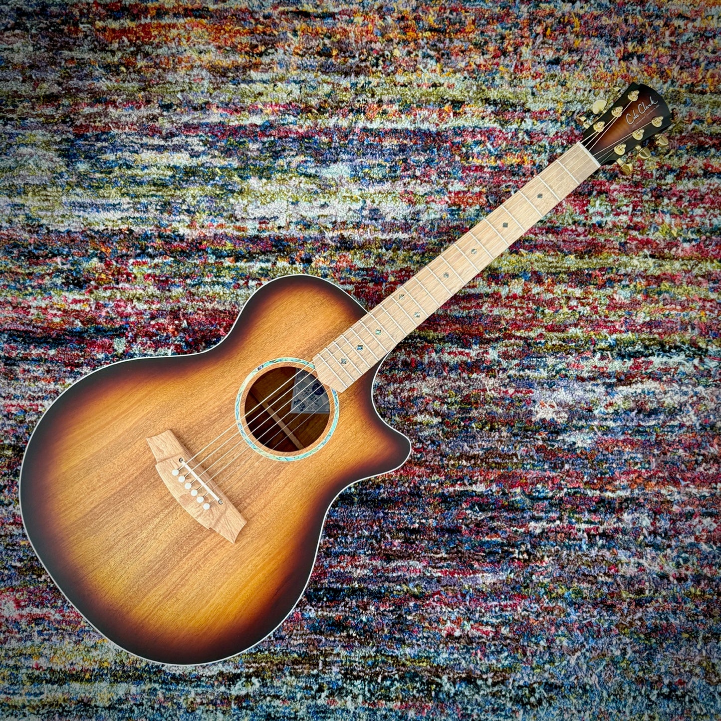 Cole Clark AN Grand Auditorium, Australian Blackwood Face back & sides, cutaway, Sunburst, white binding (CCAN2EC-BLBL-SUN)