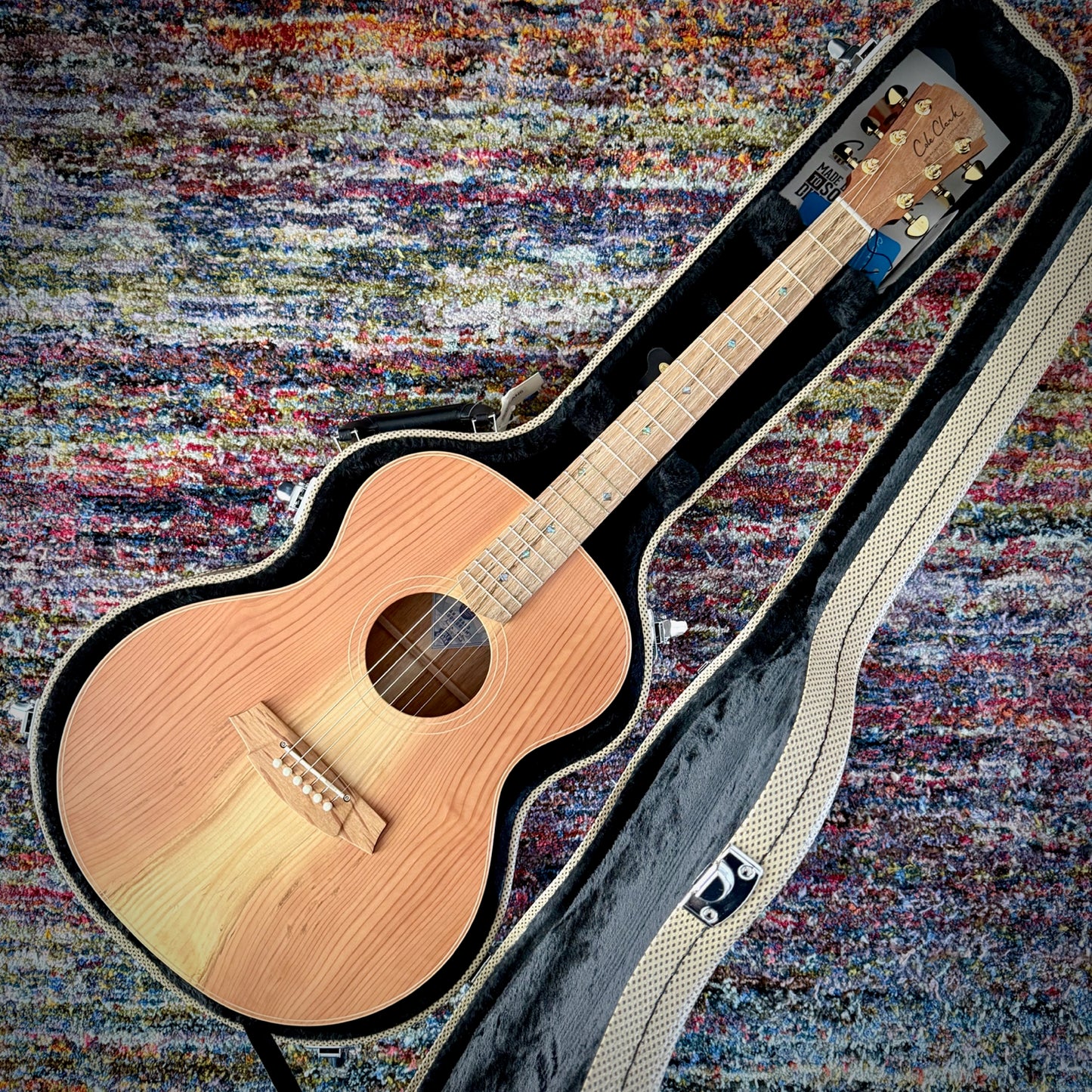 Cole Clark AN2E Grand Auditorium Redwood Face, Blackwood Back & Sides (CCAN2E-RDBL)