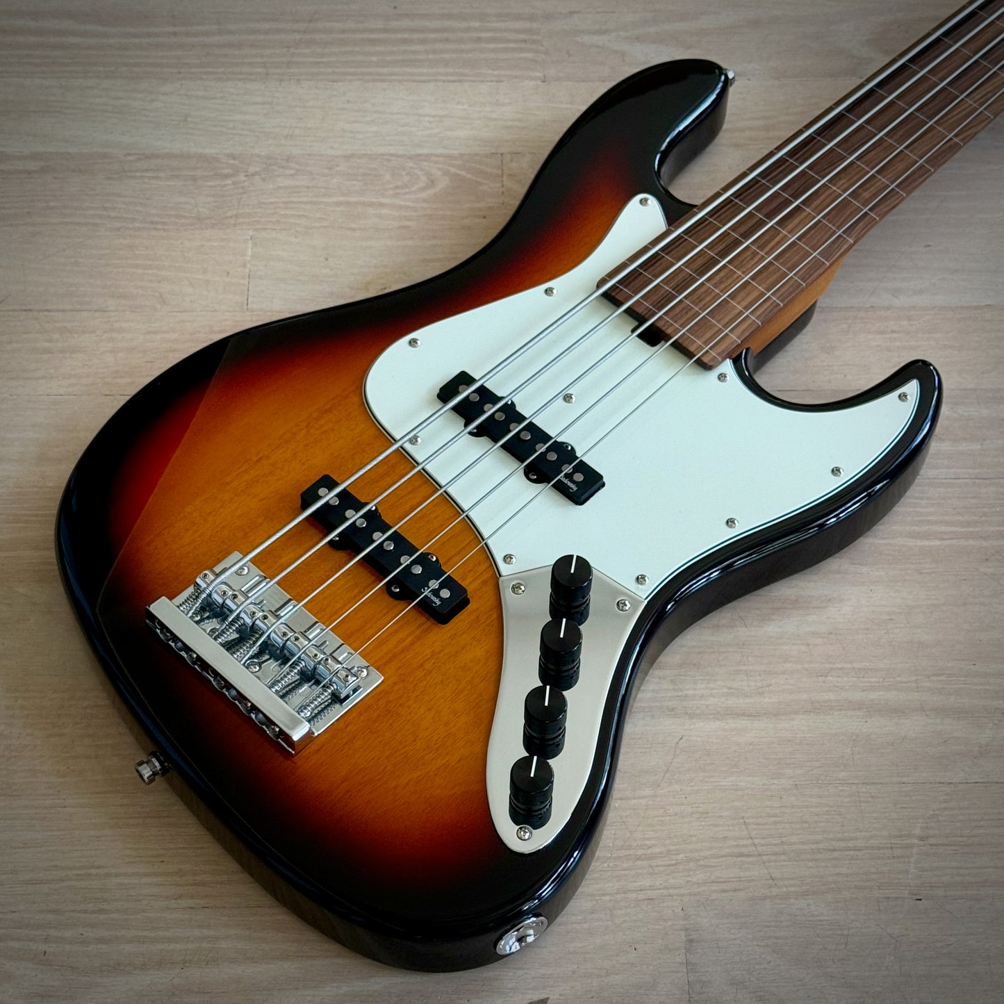 Sadowsky MetroExpress 21-Fret Vintage J/J Bass, Morado Fingerboard, Fretless With Lines, 5-String - Tobacco Sunburst Transparent High Polish (SMX21VJ5 69R OKU F2)