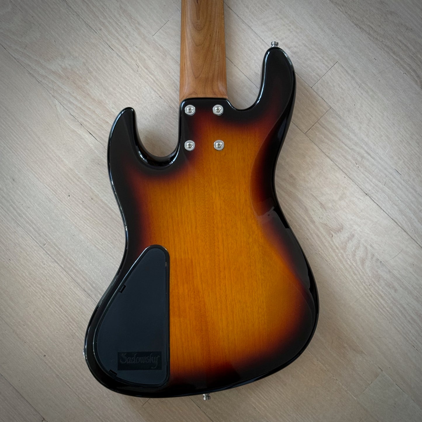 Sadowsky MetroExpress 21-Fret Vintage J/J Bass, Morado Fingerboard, Fretless With Lines, 5-String - Tobacco Sunburst Transparent High Polish (SMX21VJ5 69R OKU F2)