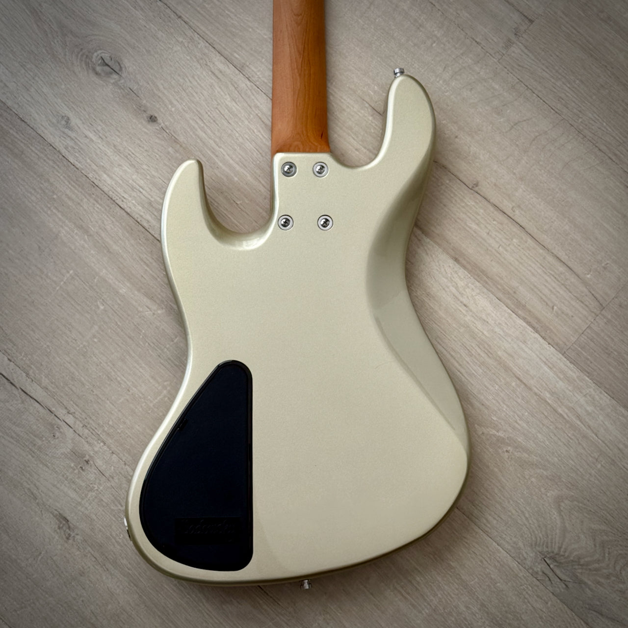 Sadowsky MetroExpress 21-Fret Hybrid P/J Bass, Morado Fingerboard, 4-String - Solid Champagne Metallic High Polish (SMX21HP4 J7R OKU FR)