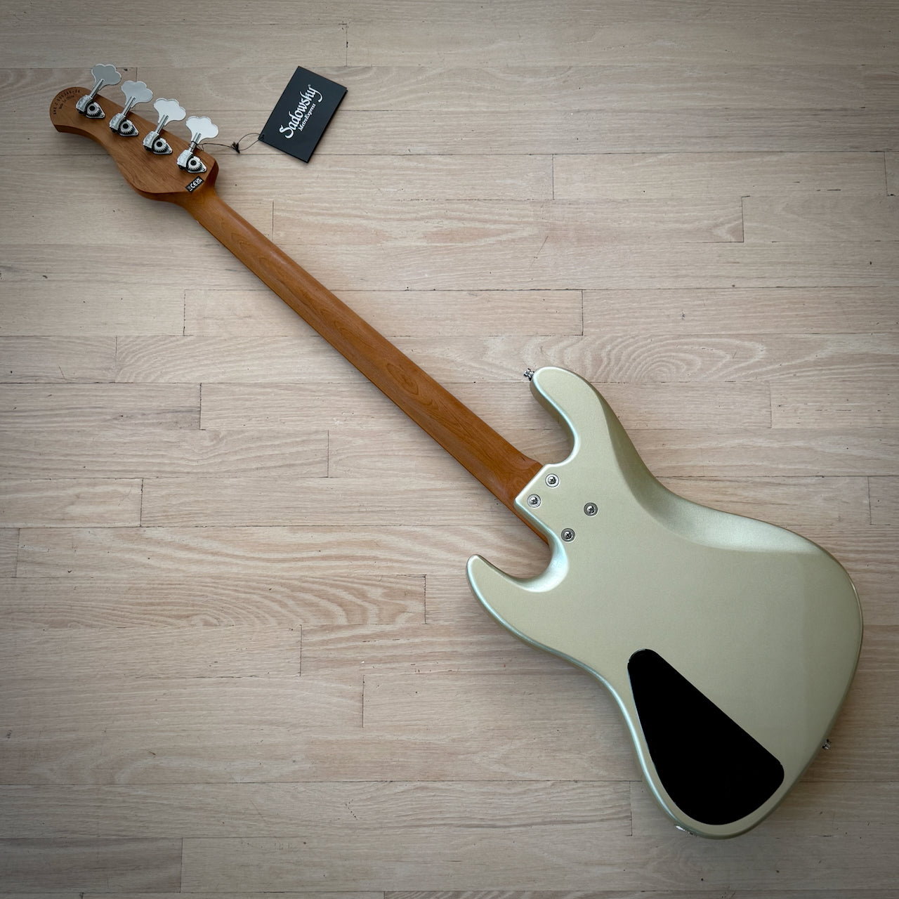 Sadowsky MetroExpress 21-Fret Hybrid P/J Bass, Morado Fingerboard, 4-String - Solid Champagne Metallic High Polish (SMX21HP4 J7R OKU FR)