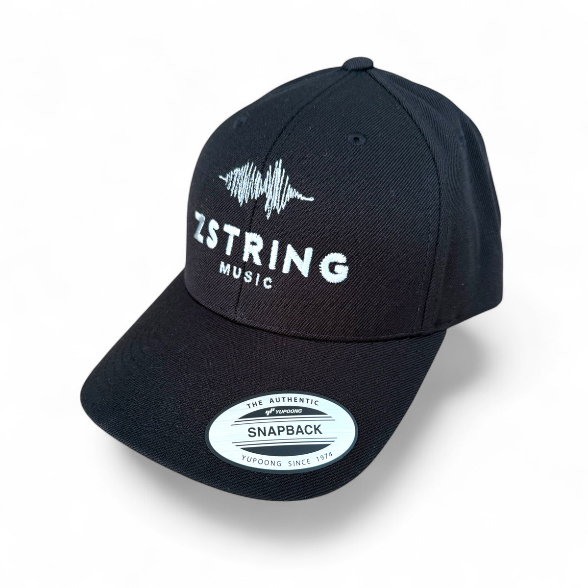 Z String Curved Bill Classic Snap Back Hat, Black