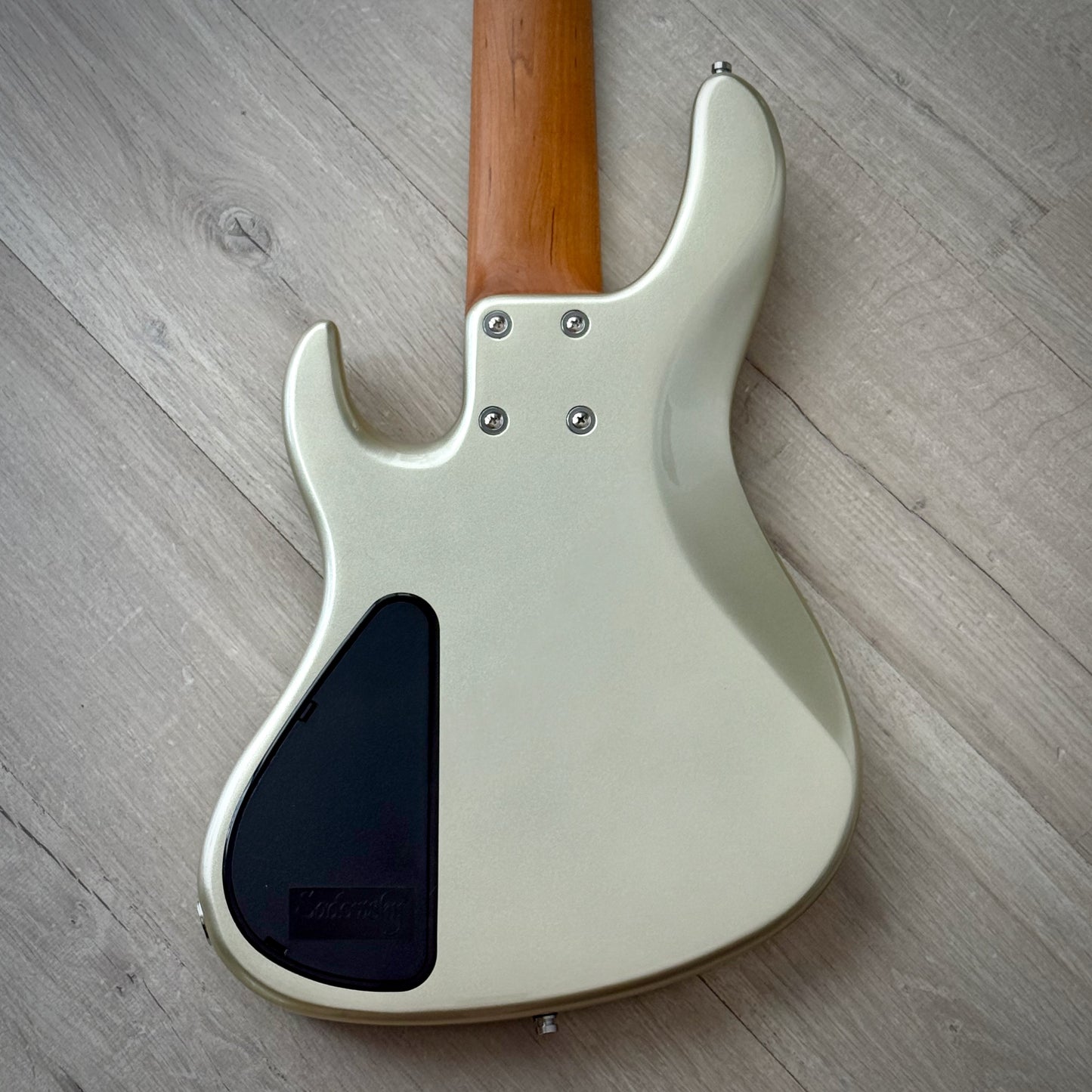 Sadowsky MetroExpress 24-Fret Modern Bass, Morado Fingerboard, 5-String - Solid Champagne Metallic High Polish (2025), SMX24MS5 J7R OKU FR