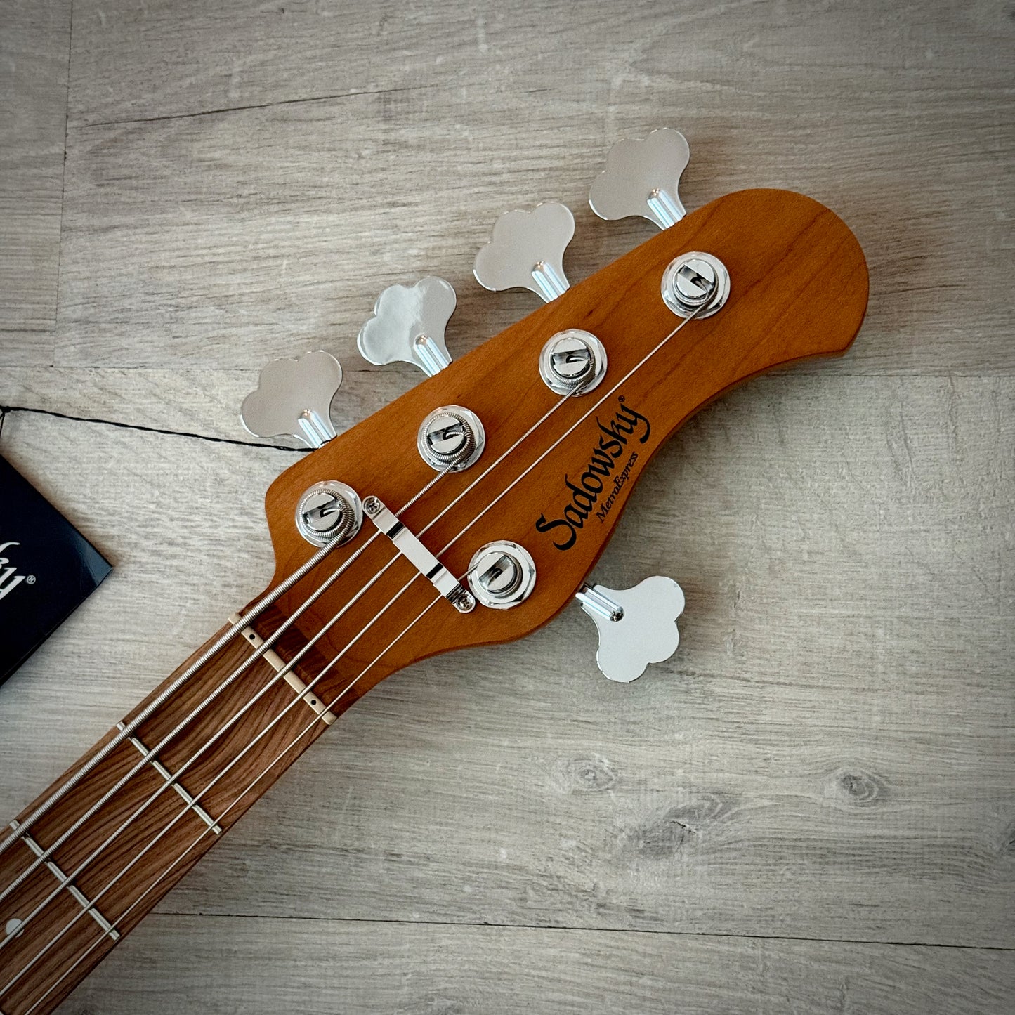 Sadowsky MetroExpress 24-Fret Modern Bass, Morado Fingerboard, 5-String - Solid Champagne Metallic High Polish (2025), SMX24MS5 J7R OKU FR
