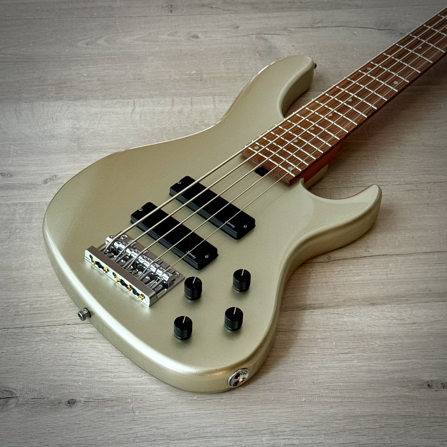 Sadowsky MetroExpress 24-Fret Modern Bass, Morado Fingerboard, 5-String - Solid Champagne Metallic High Polish (2025), SMX24MS5 J7R OKU FR