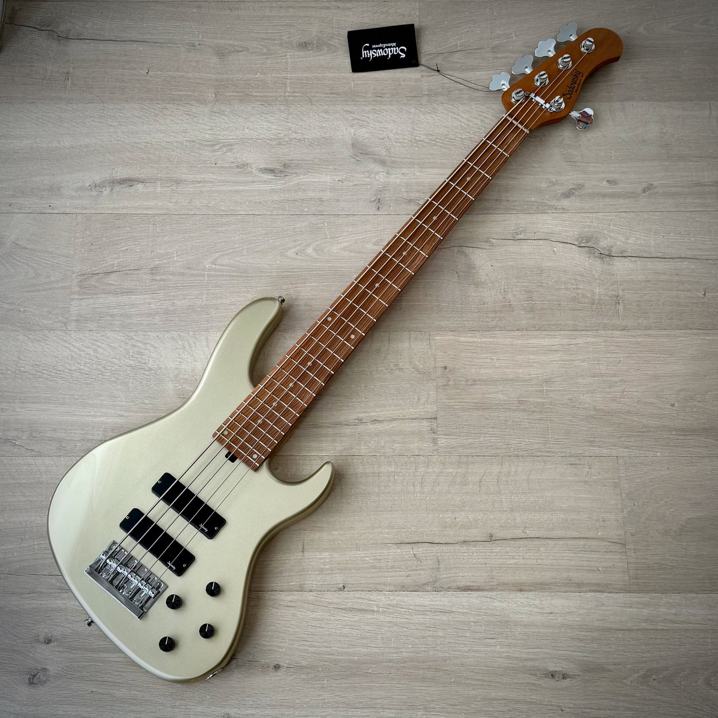 Sadowsky MetroExpress 24-Fret Modern Bass, Morado Fingerboard, 5-String - Solid Champagne Metallic High Polish (2025), SMX24MS5 J7R OKU FR