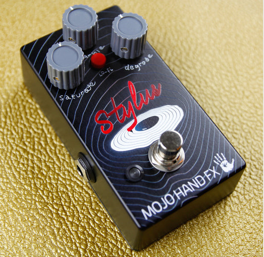 Mojo Hand FX Stylus LoFi Vinyl Modulator, White Album Edition