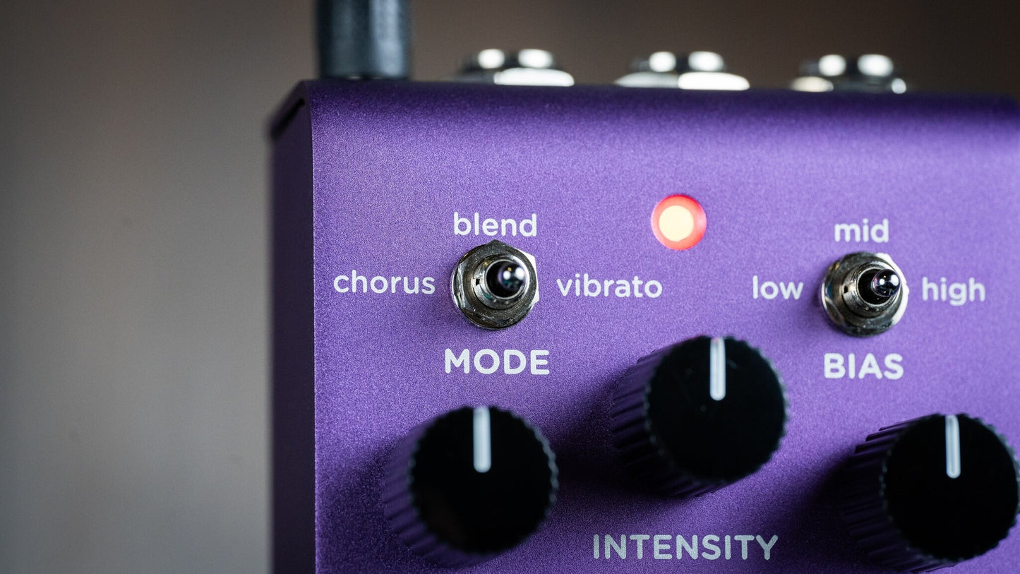 Strymon UltraViolet Vintage Vibe Pedal [DEMO-MINT]