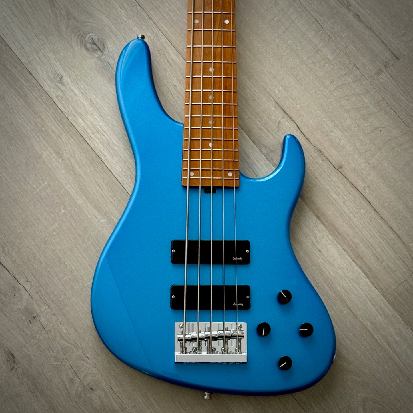 Sadowsky MetroExpress 24-Fret Modern Bass, Roasted Maple Fingerboard, 5-String - Solid Ocean Blue Metallic High Polish (2025), SMX24MS5 J2M OKU FR