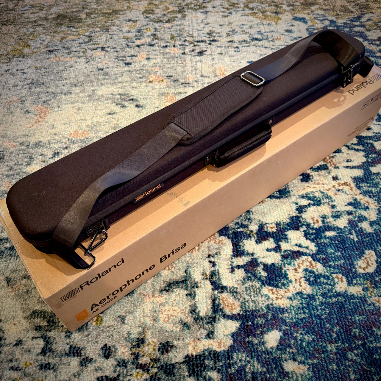 Roland Aerophone Brisa Digital Wind Instrument (Mind-Blowing Electronic Flute) [USED MINT-OPEN BOX, DEMO]