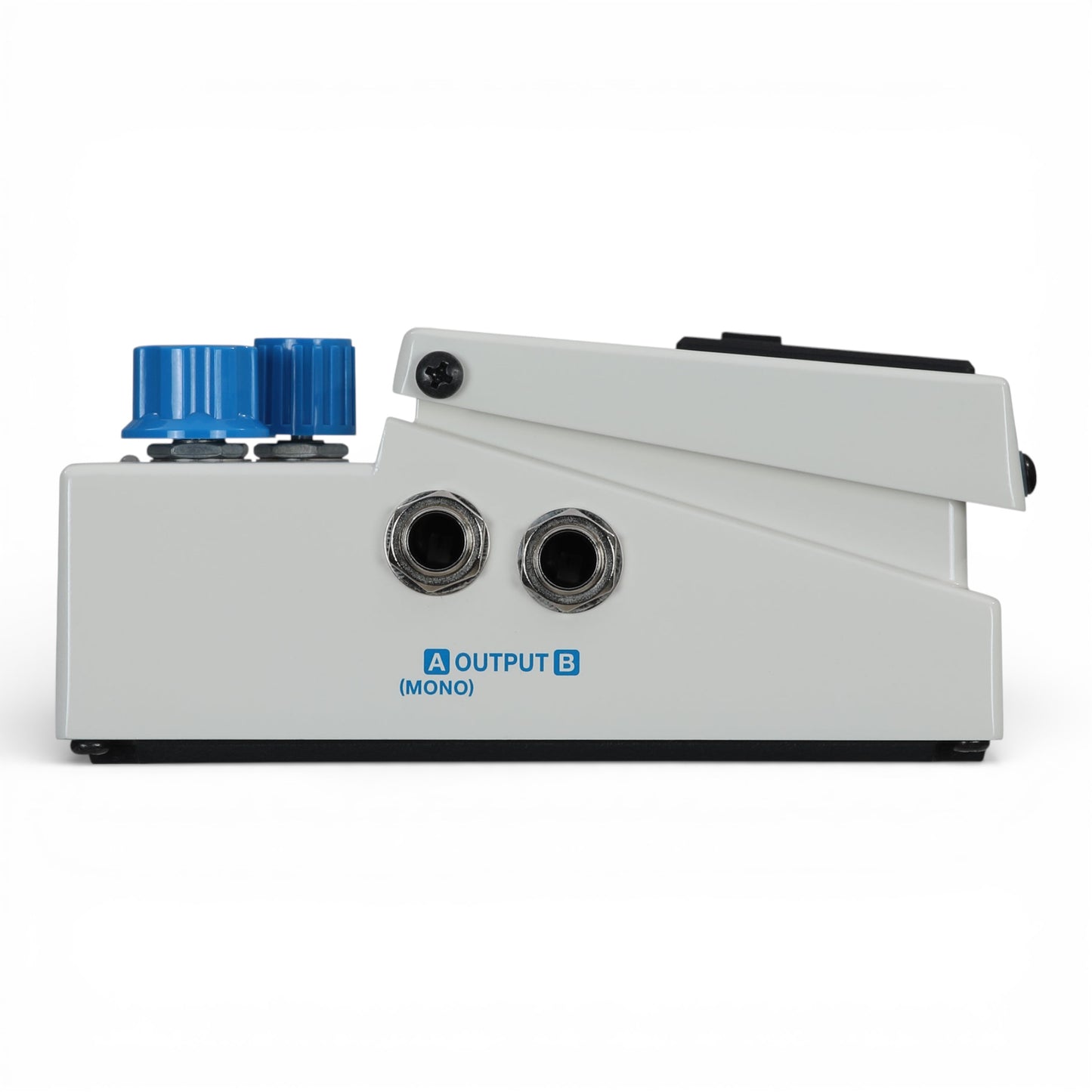 BOSS PX-1 Plugout FX Pedal, Expandable Effects Platform for Guitar, Bass and Other Instruments, Includes 16 Models
