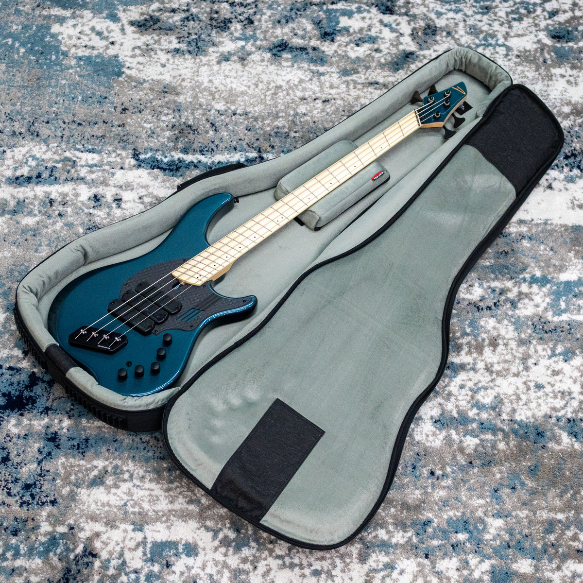 Dingwall NG3 Nolly Getgood 4-String Electric Bass, Gloss Blackforest Green