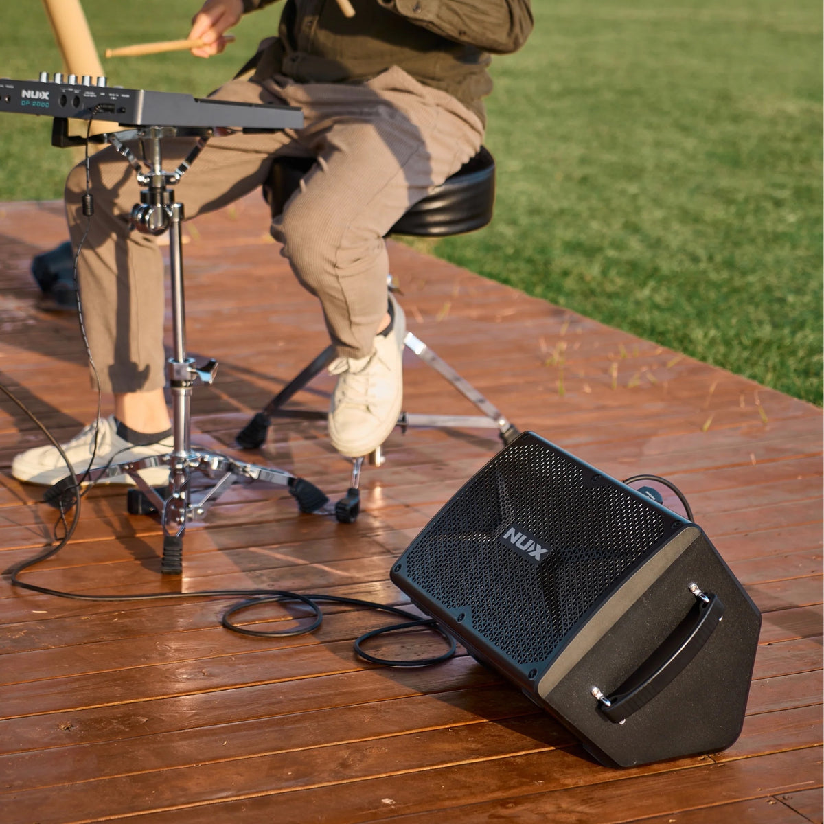 NUX NBA-200FR Busking 200FR Battery-Powered FRFR Speaker – 276W