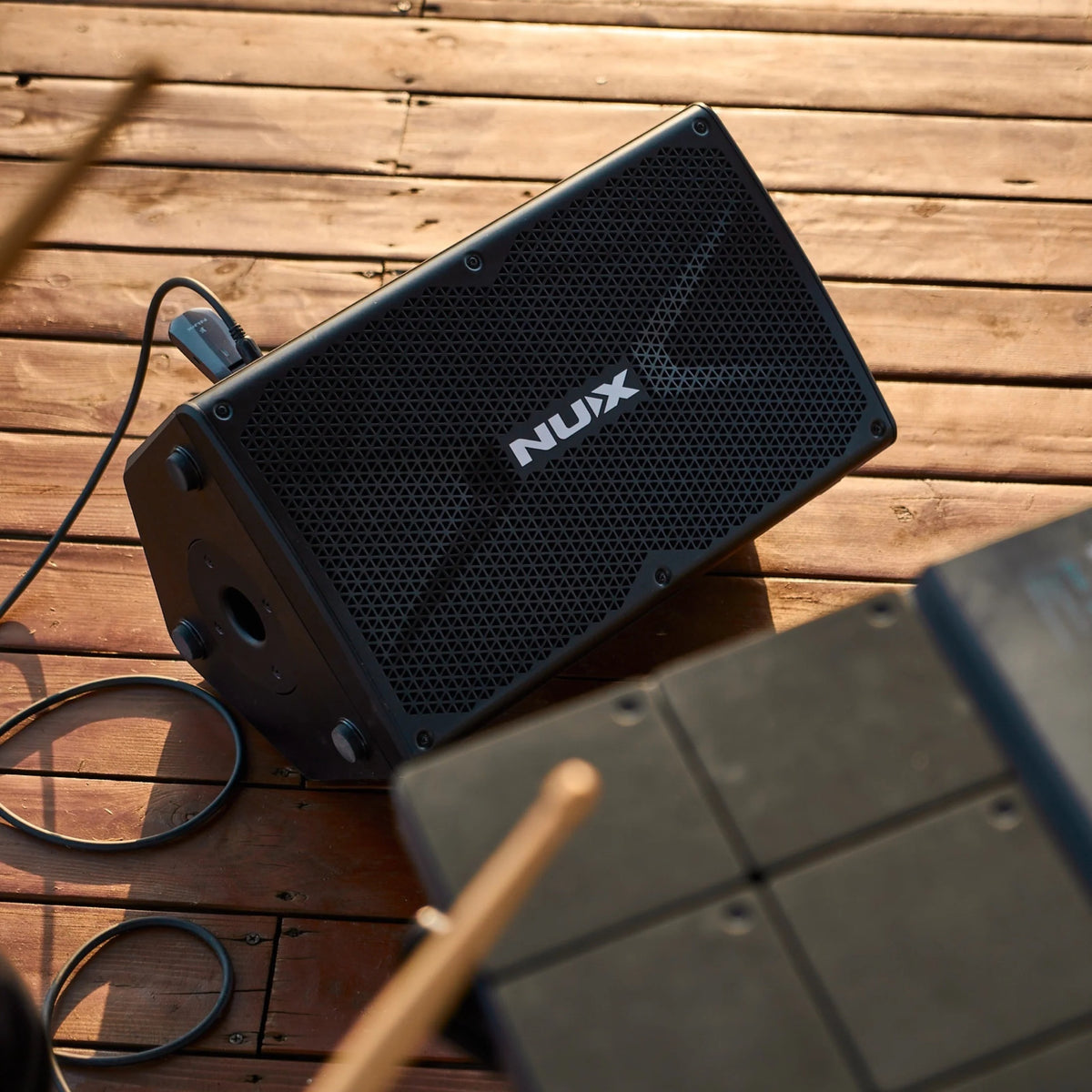 NUX NBA-200FR Busking 200FR Battery-Powered FRFR Speaker – 276W
