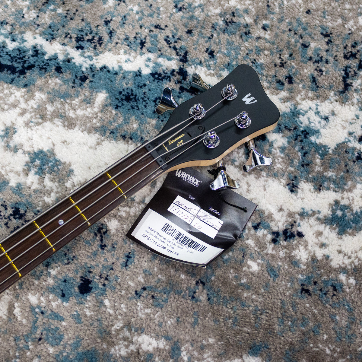 Warwick Pro Series Streamer CV 4-String Bass, Solid Black High Polish, Made in Germany