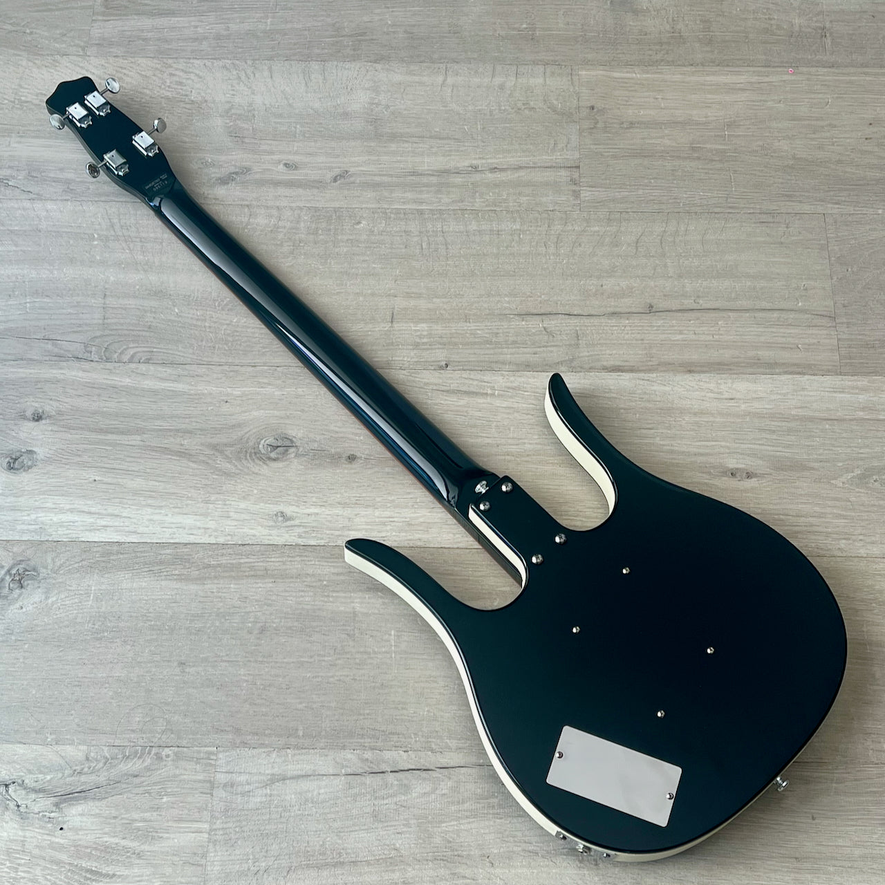 Danelectro Longhorn Bass, Short Scale, Black [DEMO-EXCELLENT]