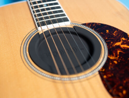 Ernie Ball Acoustic Soundhole Cover - Suppresses Noise and Feedback!