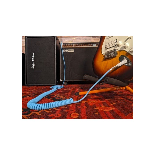 Pig Hog "Half Coil" Instrument Cable, 30-Foot, Daphne Blue (vintage style with tangle-free distance!)