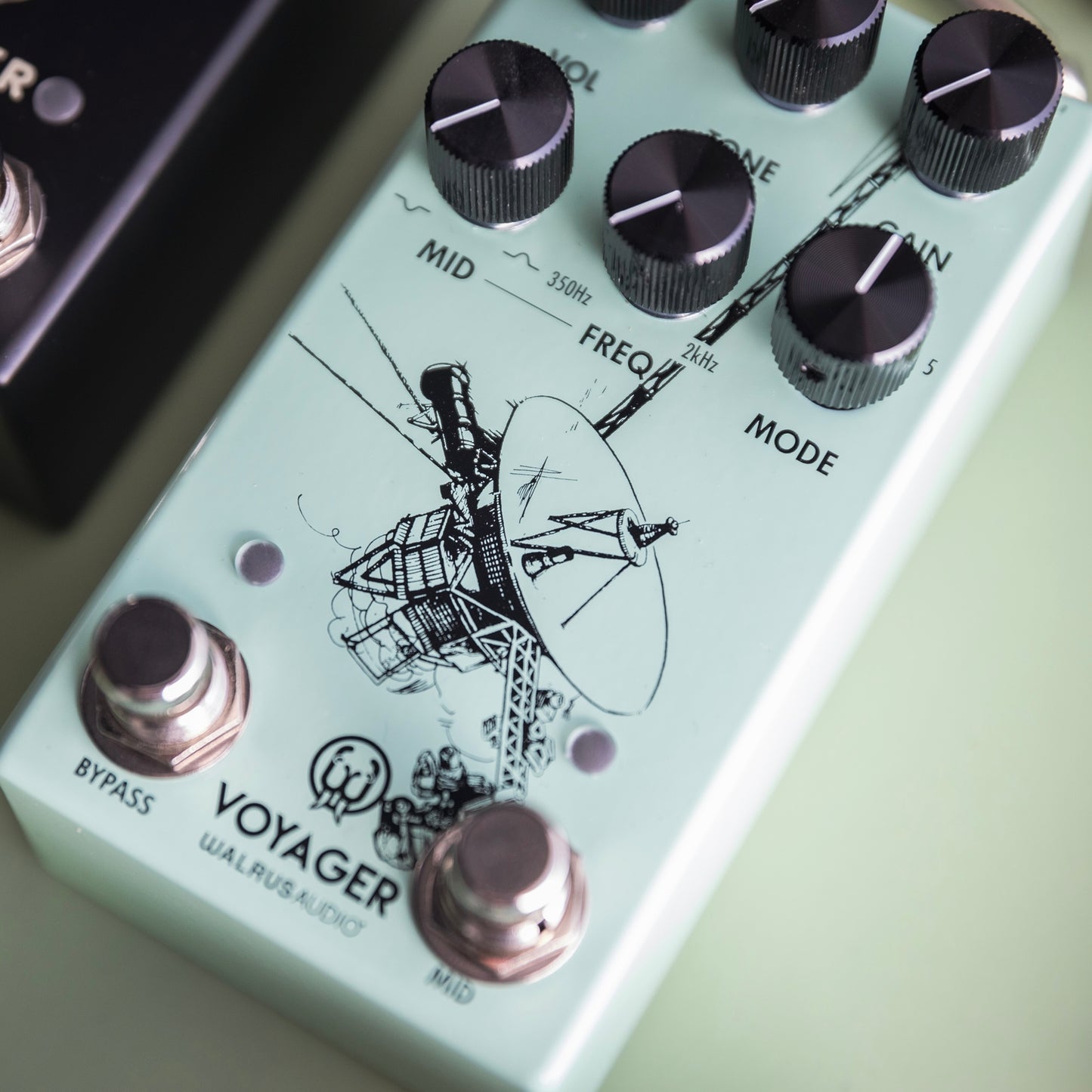 Walrus Audio Voyager Pre-Amp/Overdrive MKII - Seafoam