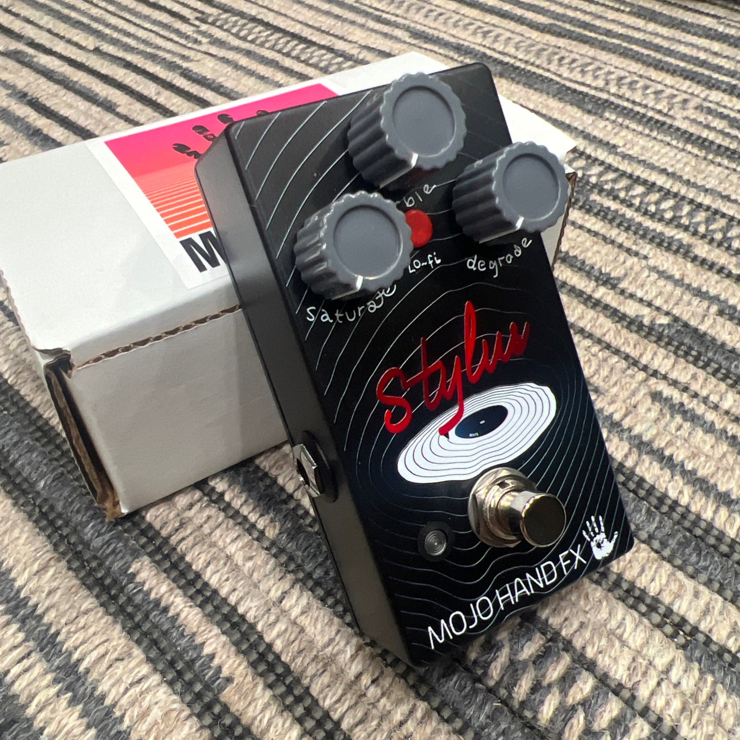 Mojo Hand FX Stylus LoFi Vinyl Modulator, Limited "White Album" Edition, No. 23/24, Beatles Tribute